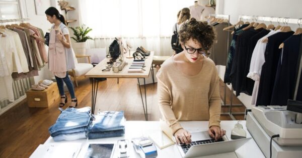 Ide Bisnis Fashion Wanita yang Menjanjikan