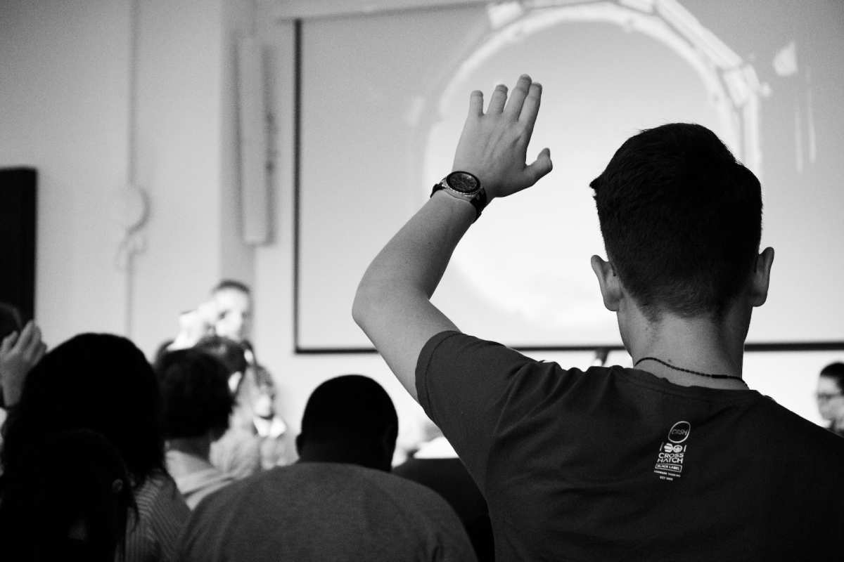 Struktur Teks Debat yang Harus Diketahui