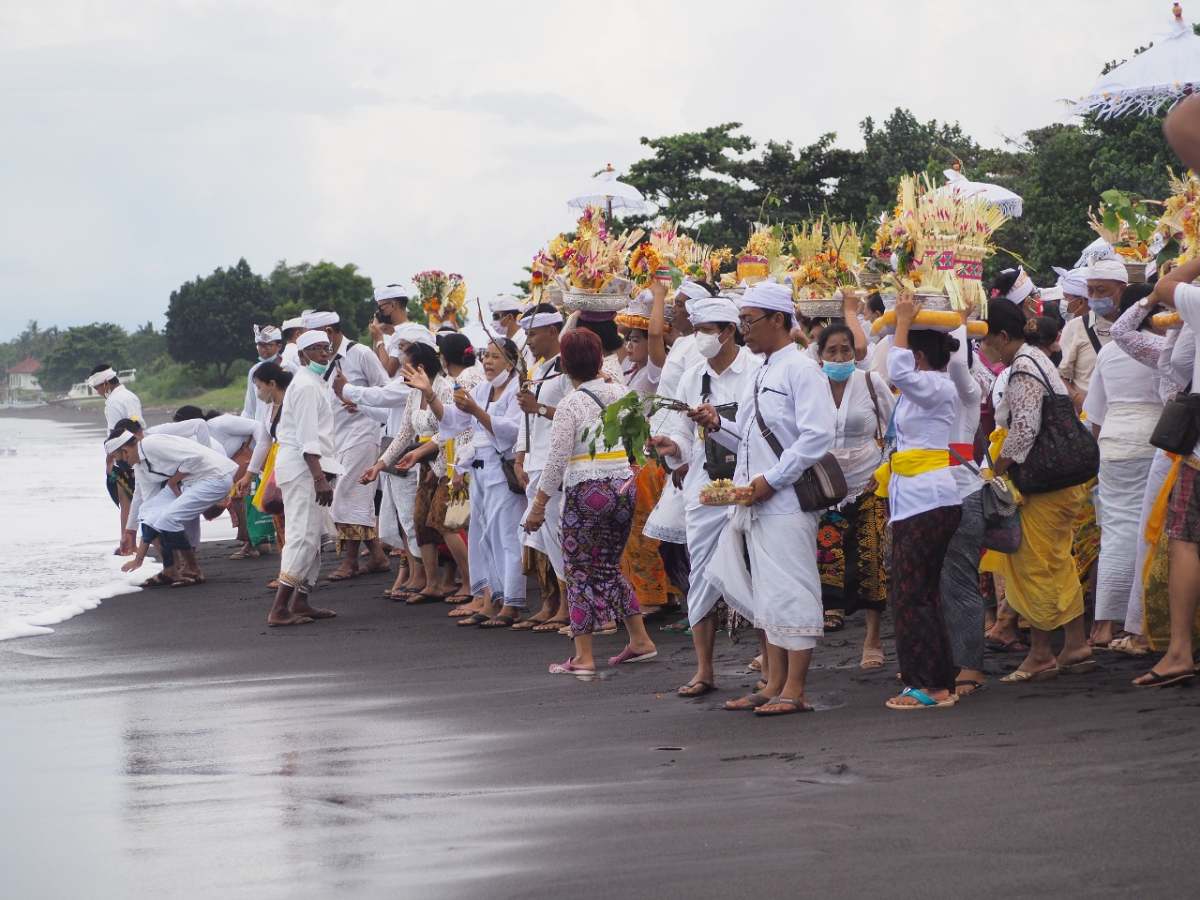Tradisi yang Jadi Peninggalan Kerajaan Hindu