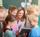 perbedaan hybrid learning dan blended learning